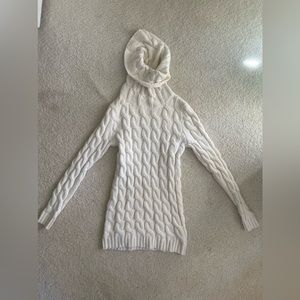 Forever 21 Cable Chunky Knit Sweater